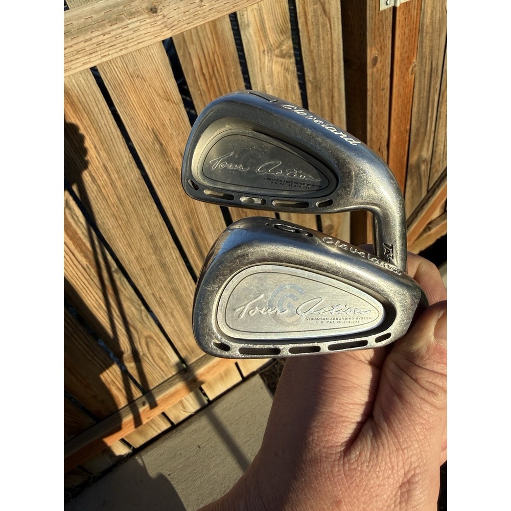 Cleveland Tour Action Iron Set‎ 7 & 6 Graphite Design GAT 95 R Flex RH